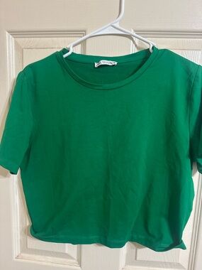 Zara Emerald Green Crewneck Crop Tee